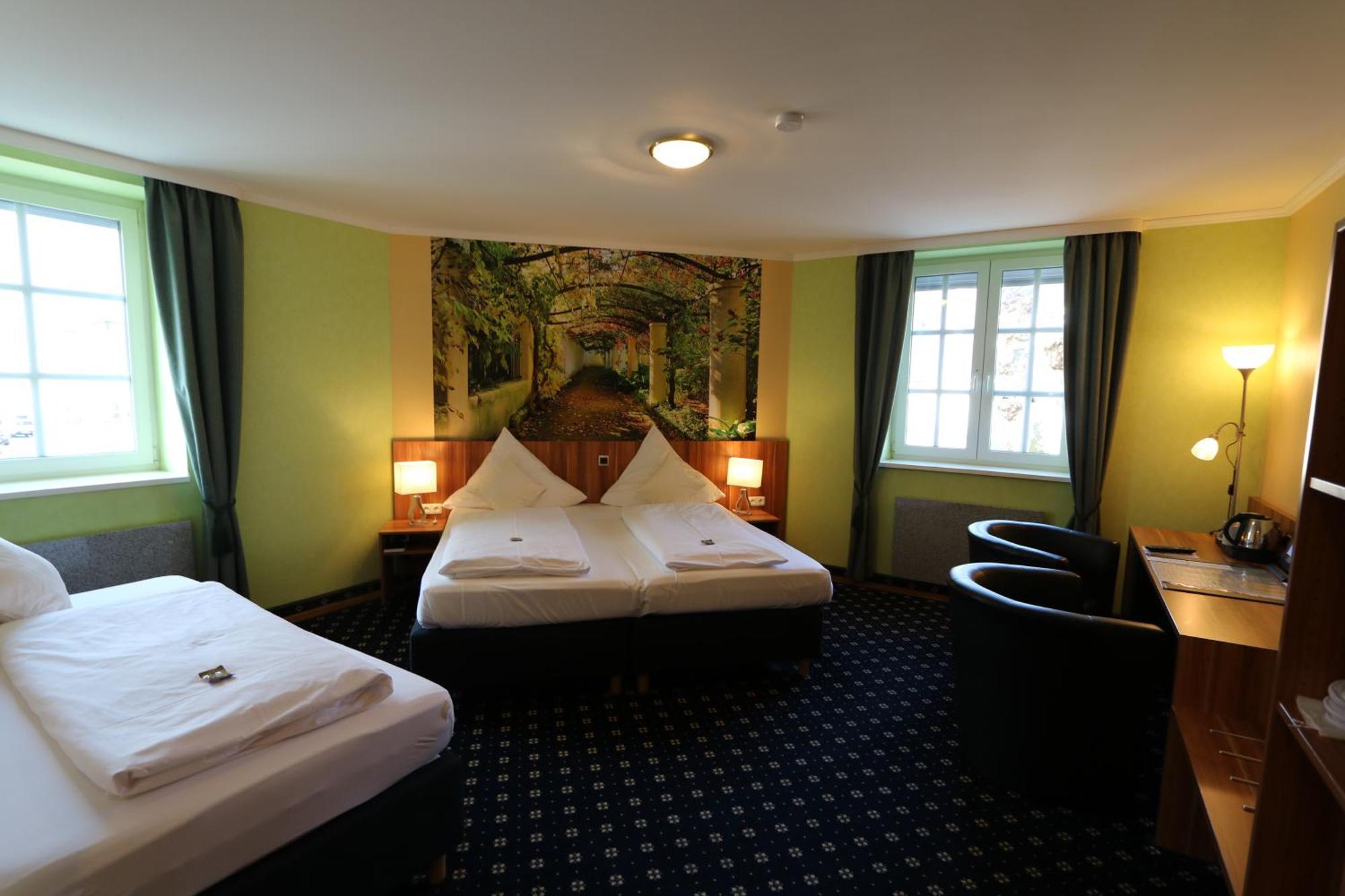 Hotel Deutscher Hof Babenhausen  Extérieur photo