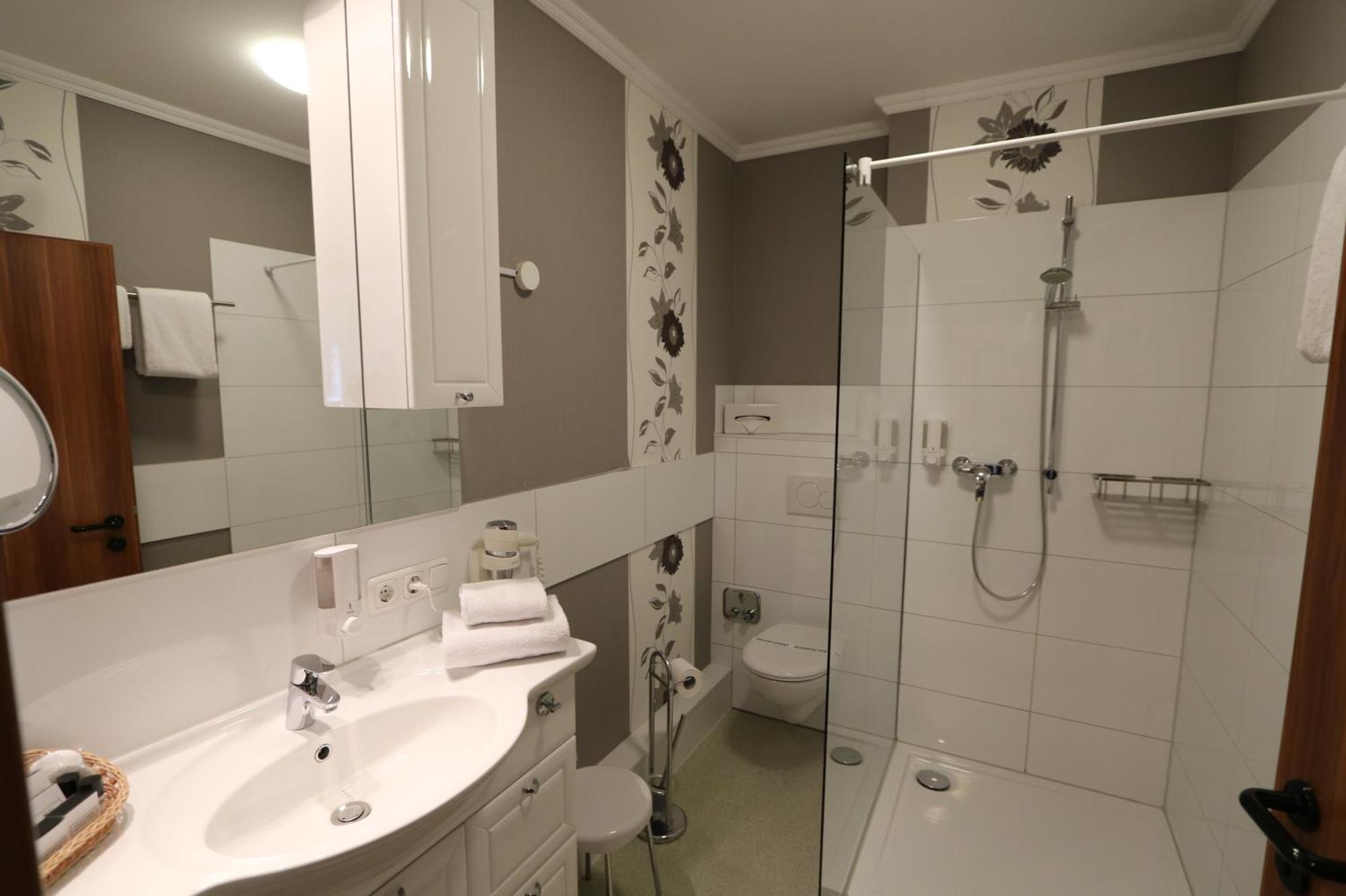 Hotel Deutscher Hof Babenhausen  Extérieur photo