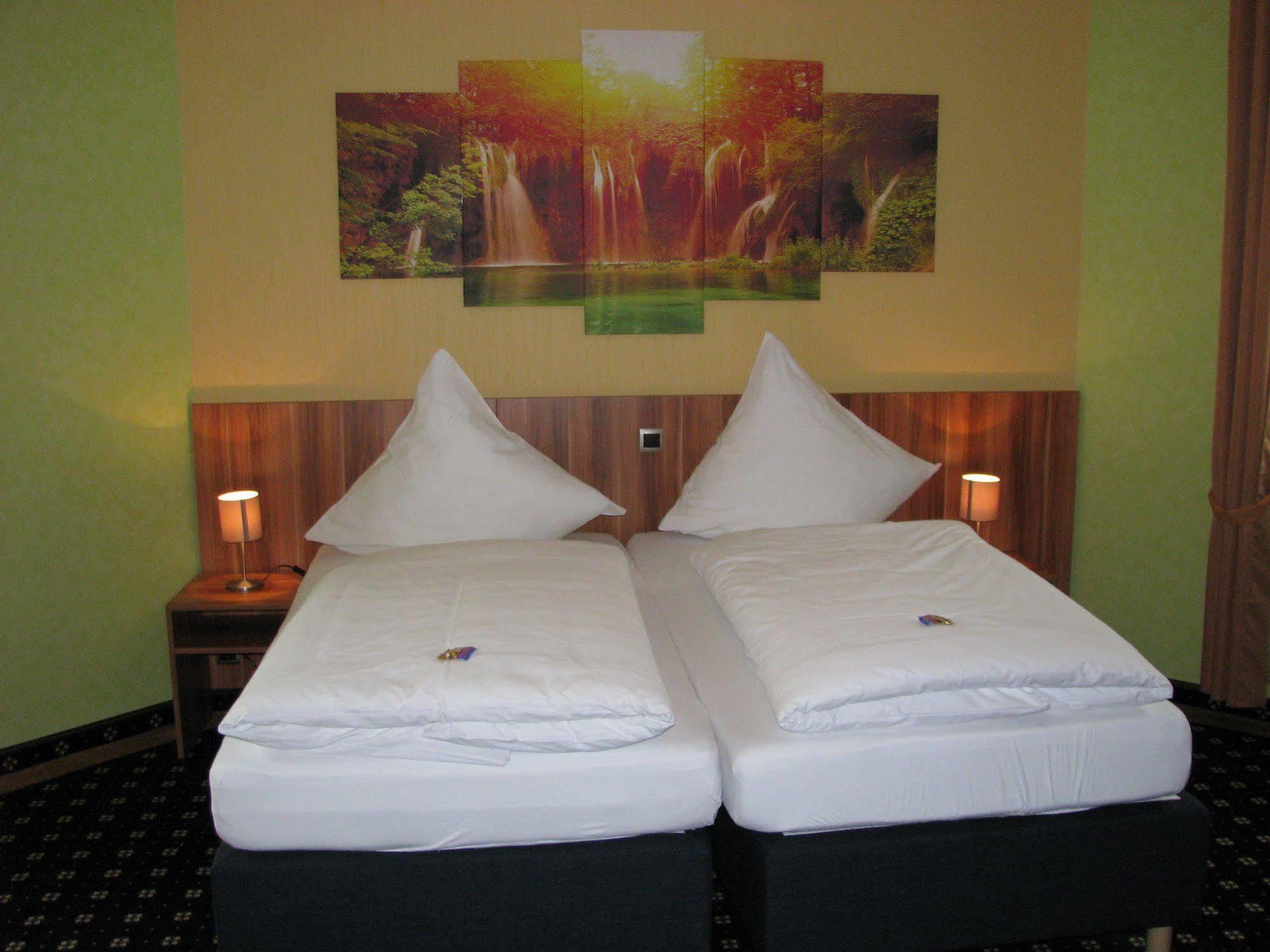Hotel Deutscher Hof Babenhausen  Extérieur photo