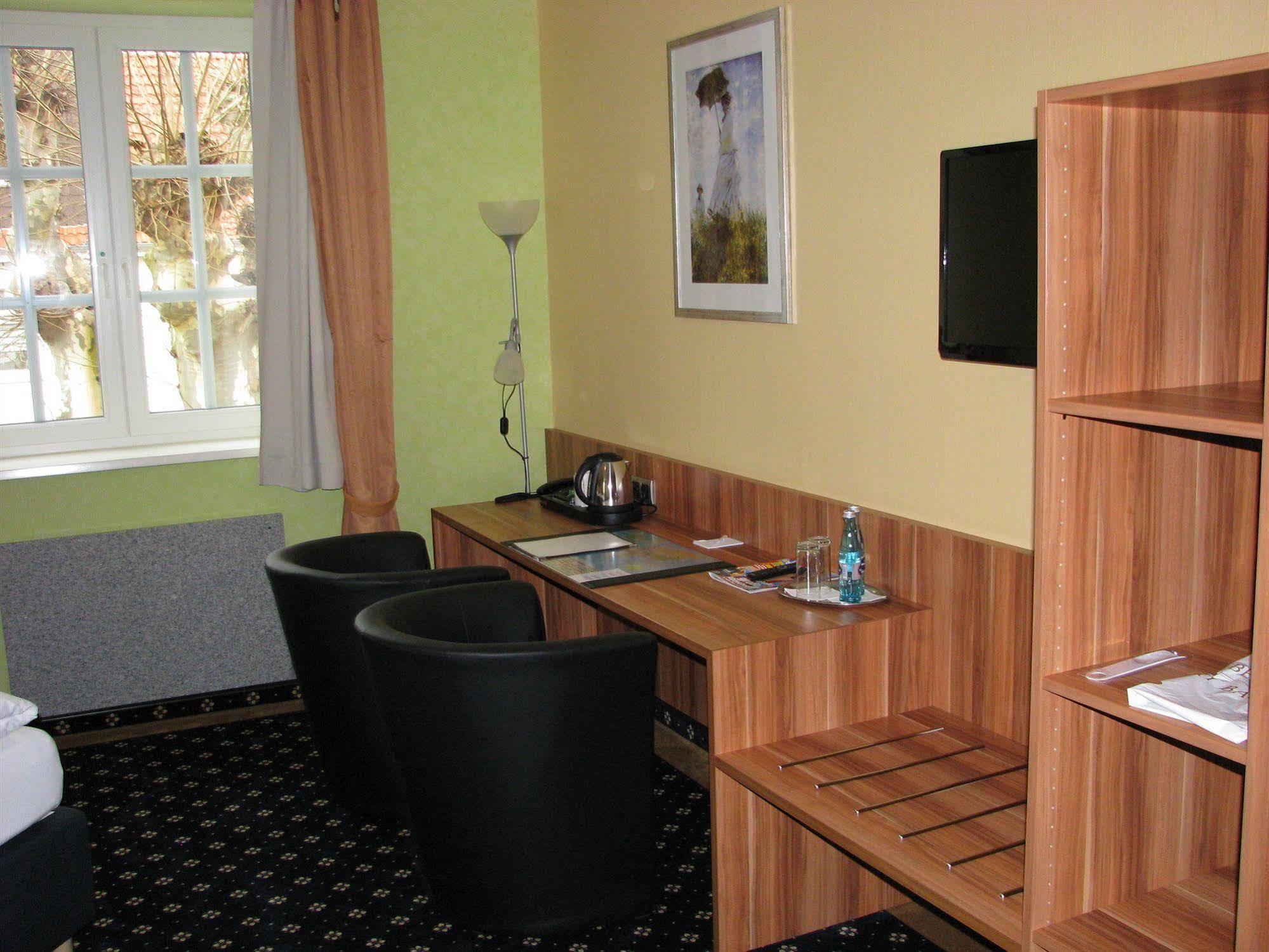 Hotel Deutscher Hof Babenhausen  Extérieur photo